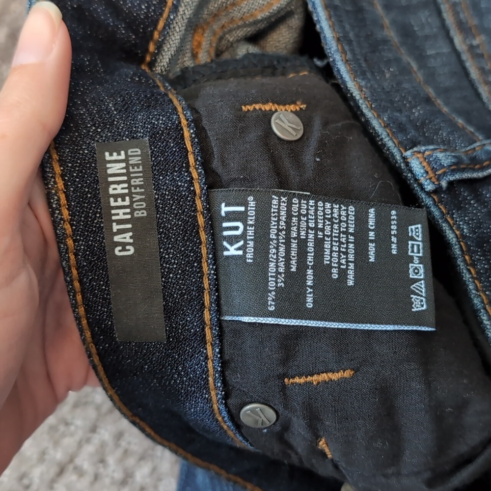 NWOT KUT from The Kloth Catherine Boyfriend Jeans Size 0 - Picture 3 of 5